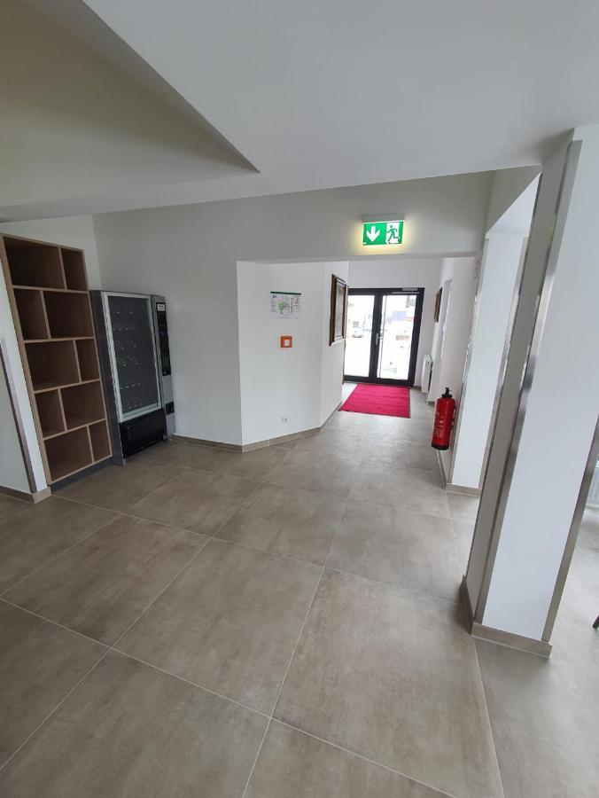 Moglingen Hotel Zur Traube מראה חיצוני תמונה
